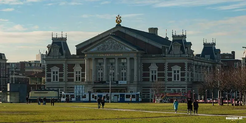 Het Concertgebouw in Amsterdam, het toneel van de eerste Oudejaarsconference