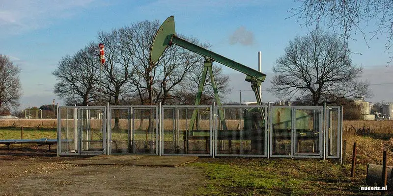 Oliewinning in Schooneveld